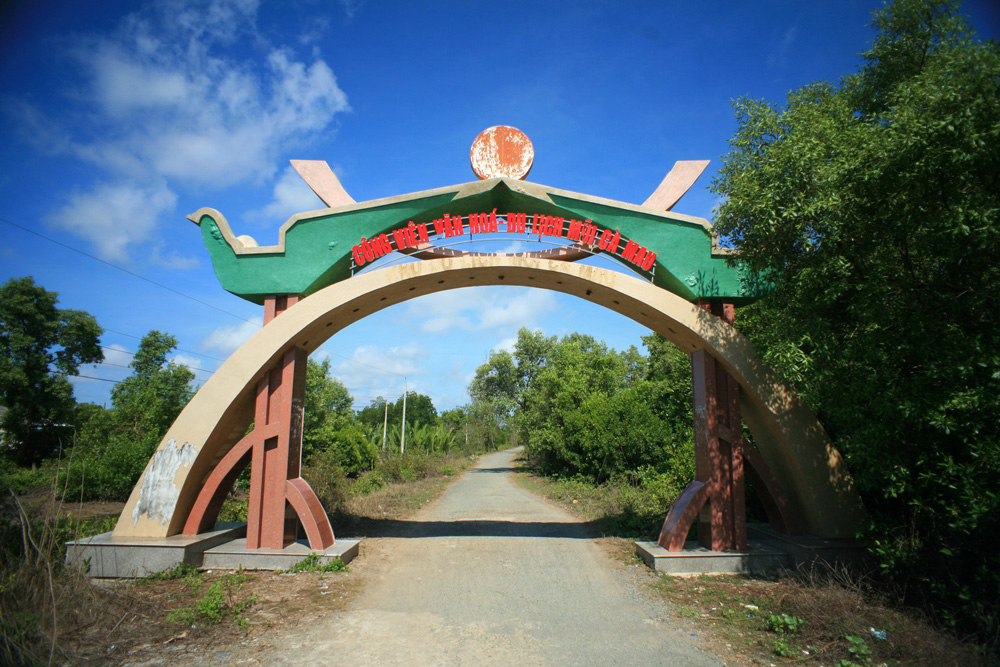 TC0020. TH - SÀI GÒN - BẾN TRE - CẦN THƠ - SÓC TRĂNG - BẠC LIÊU - SG - TH, 6N-5Đ 5.400.000 VND